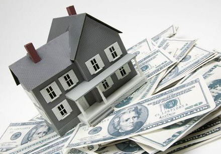 Will A Swimming Pool Hurt My Home’s Value?
