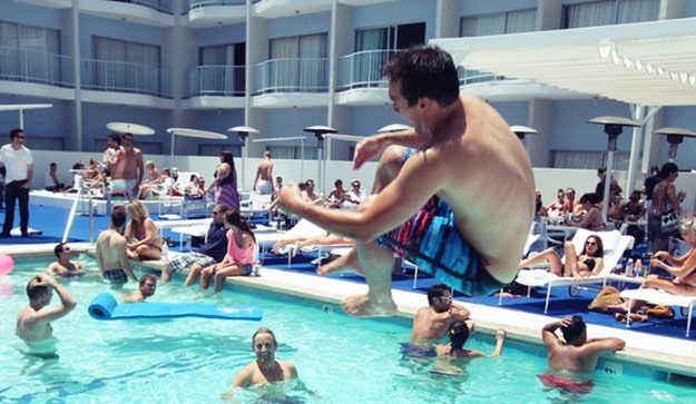 How To Keep Hotel Guests Safe Around The Swimming Pool